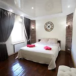 Romantic In 500m From Opera Appartement