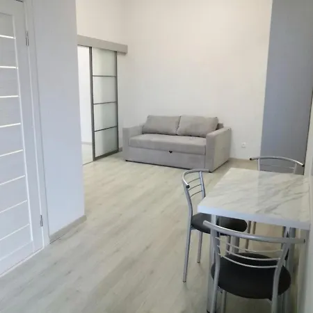 Apartment Romantic In 500m From Opera