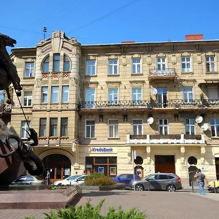 Romantic In 500m From Opera Lwów