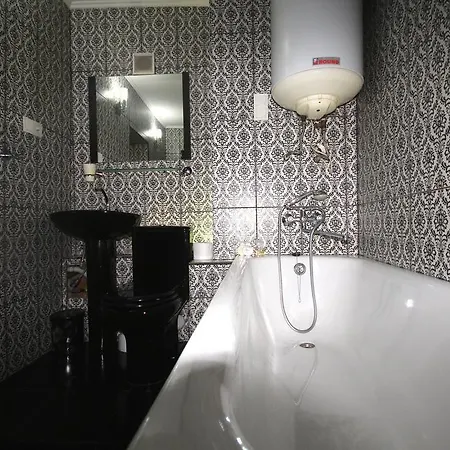 Romantic In 500m From Opera Apartament *