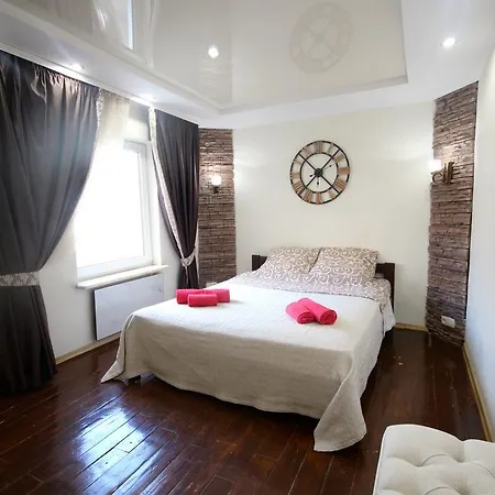 Romantic In 500m From Opera Apartament