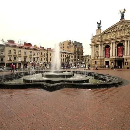 Romantic In 500m From Opera