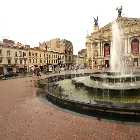 Romantic In 500m From Opera