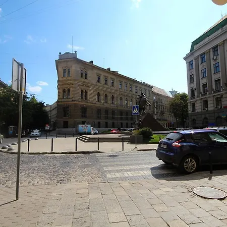 Romantic In 500m From Opera Apartamento Lviv