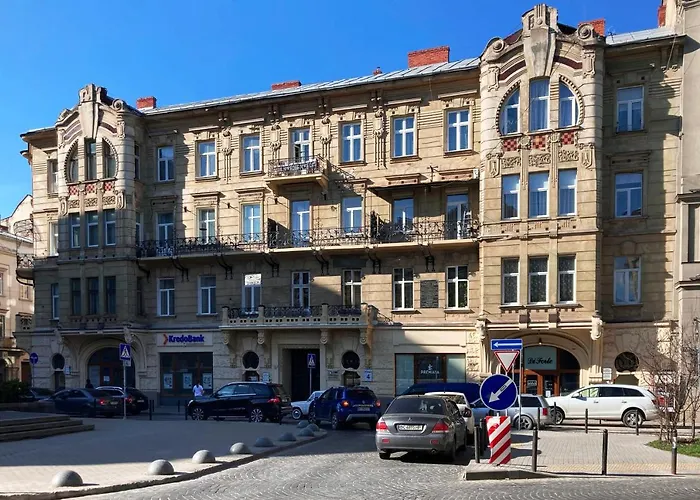 Romantic In 500m From Opera Lwów