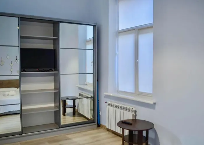 Romantic In 500m From Opera Lejlighed Lviv