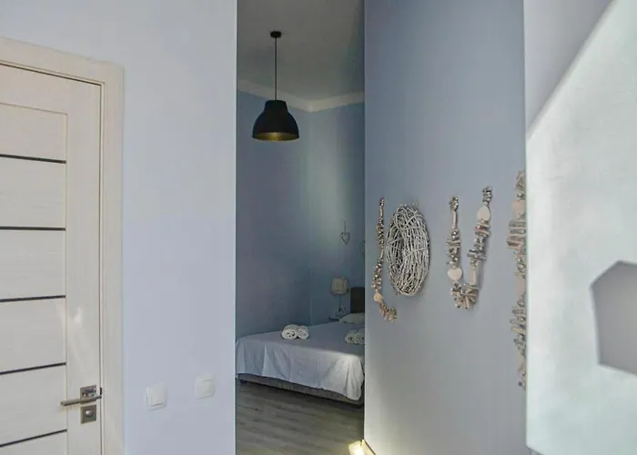 Romantic In 500m From Opera