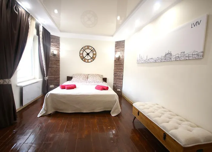 Romantic In 500m From Opera Apartamento Leópolis