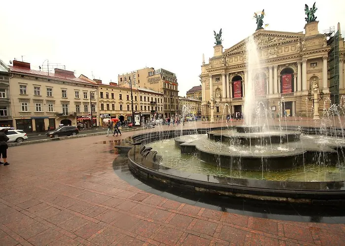 Romantic In 500m From Opera